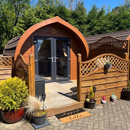Conifer Cabins Fort William Eksteriør bilde