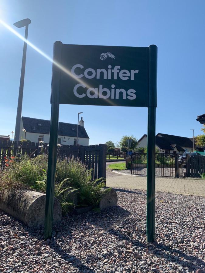 Conifer Cabins Fort William Eksteriør bilde