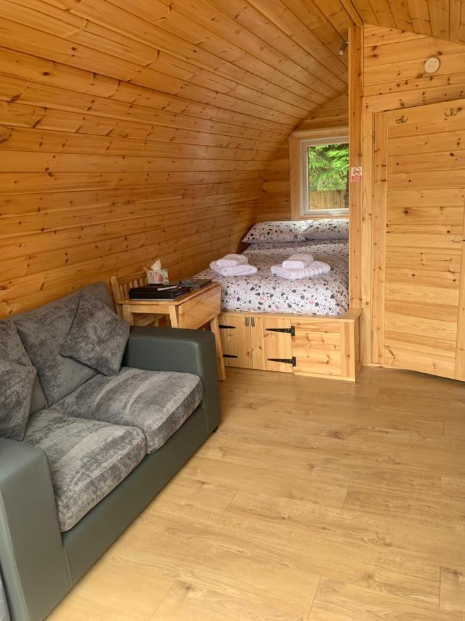 Conifer Cabins Fort William Eksteriør bilde