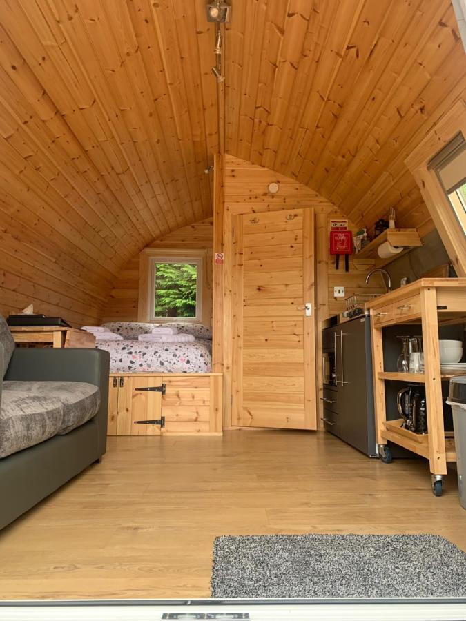 Conifer Cabins Fort William Eksteriør bilde