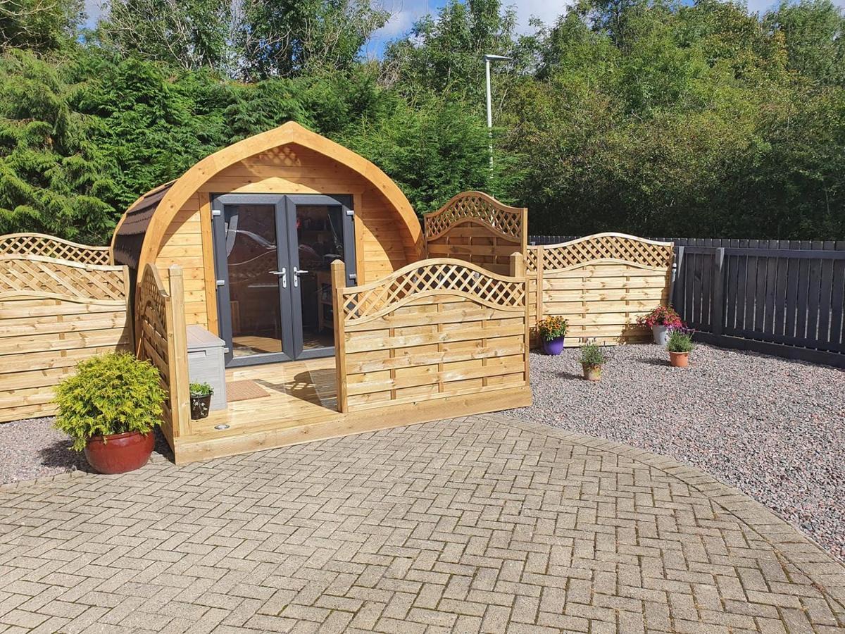 Conifer Cabins Fort William Eksteriør bilde