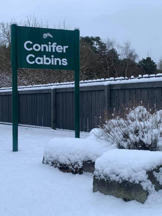 Conifer Cabins Fort William Eksteriør bilde