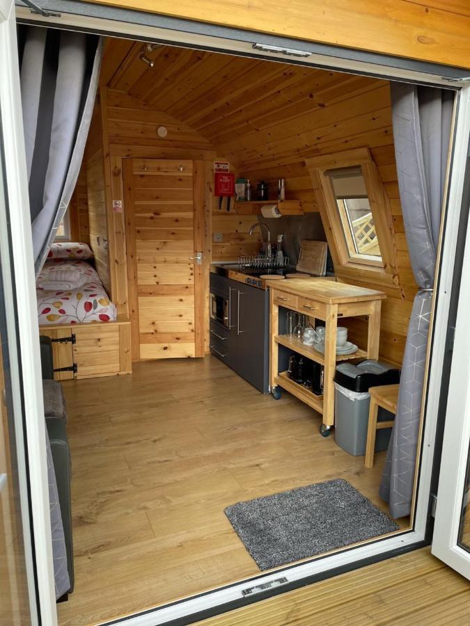 Conifer Cabins Fort William Eksteriør bilde